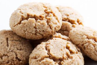 Irresistible Amaretti Cookies: A Classic Italian Recipe Guide