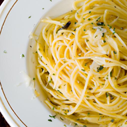 Simple & Flavorful: Classic Spaghetti with Garlic and Olive Oil