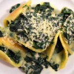 Creamy Spinach & Ricotta Stuffed Shells: A Cozy Classic Recipe